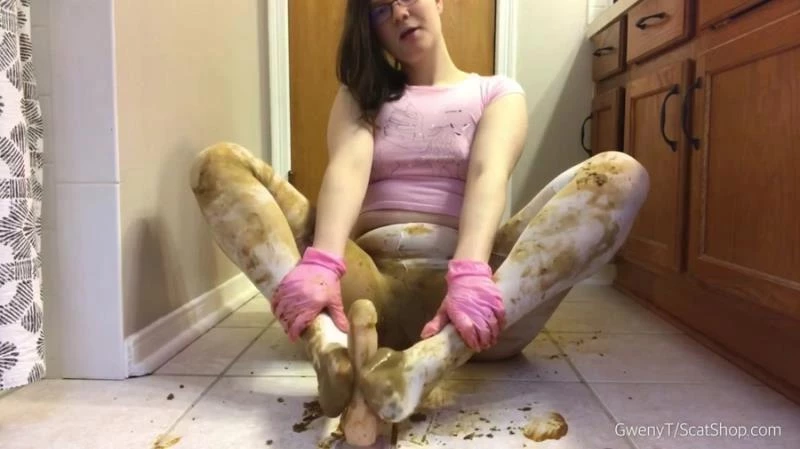Foot Fetish in Dirty Pantyhose - GwenyT  (2024) [FullHD]